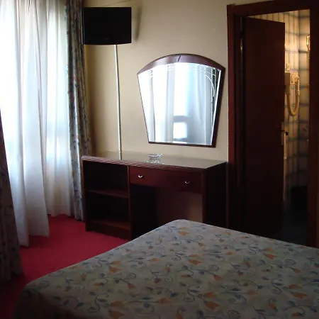 Estadio Otel 2*