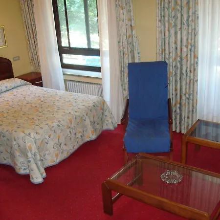 Estadio Otel 2*